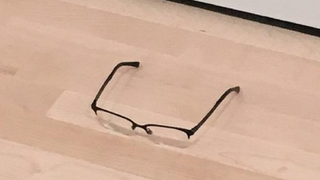 Teenager Leaves a Pair of Glasses on the Floor of a Museum, Everyone Mistakes it for Art